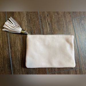 NWOT G.I.L.I. Leather Tassel Pouch. Blush pink.